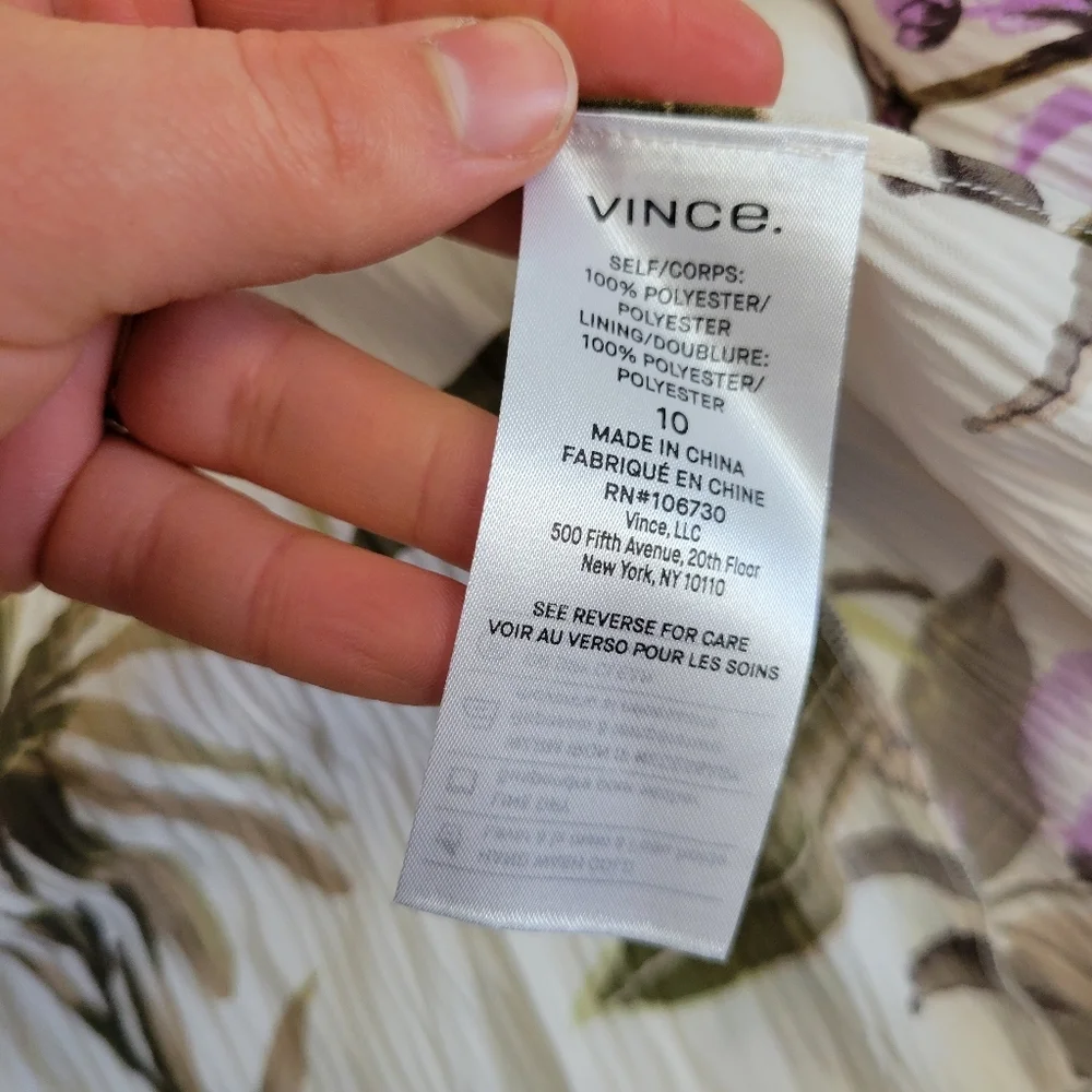 Vince Tropical Garden‎ Satin Skirt in Pale Alder Size 10